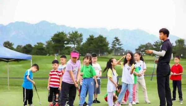 赛岳恒配资 这三种危险的教育方法，每种都能把孩子养废